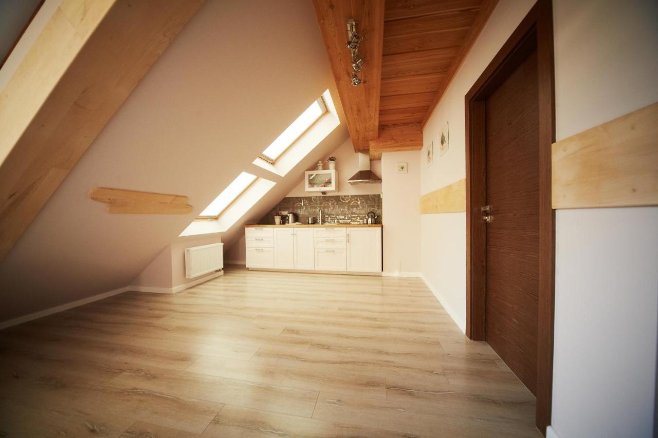 Apartamenty Siklawa Krupowki Zakopane Bilik gambar